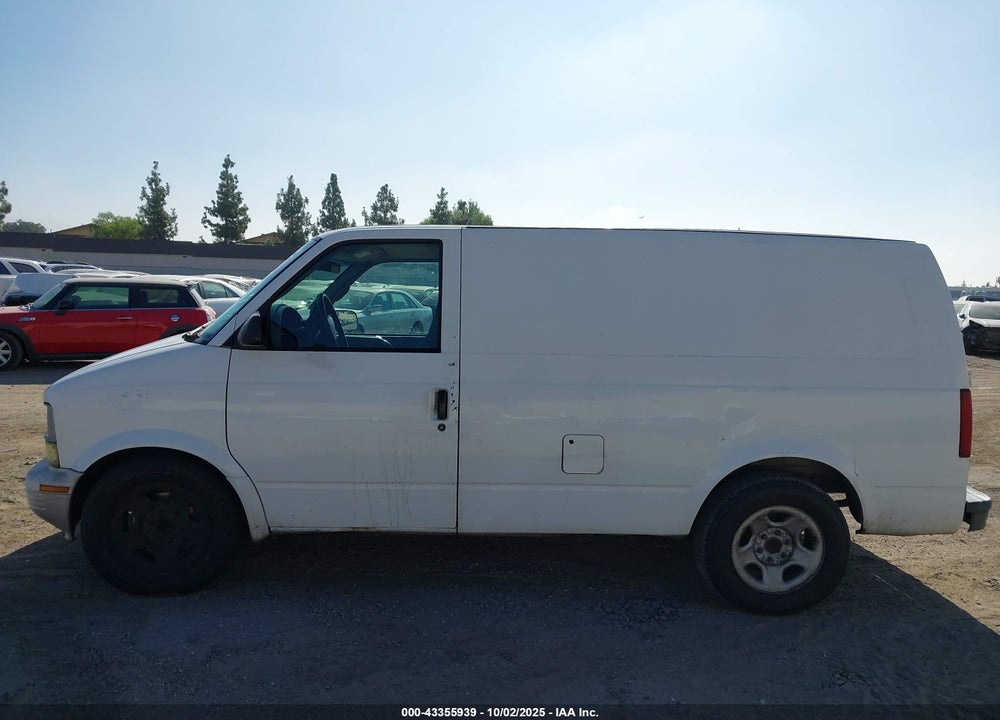 2003 GMC SAFARI STANDARD VIN: 1GTDM19X63B510650