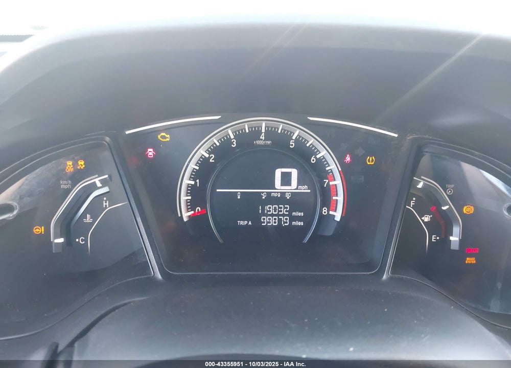 2018 HONDA CIVIC VIN: 19XFC2F57JE009660