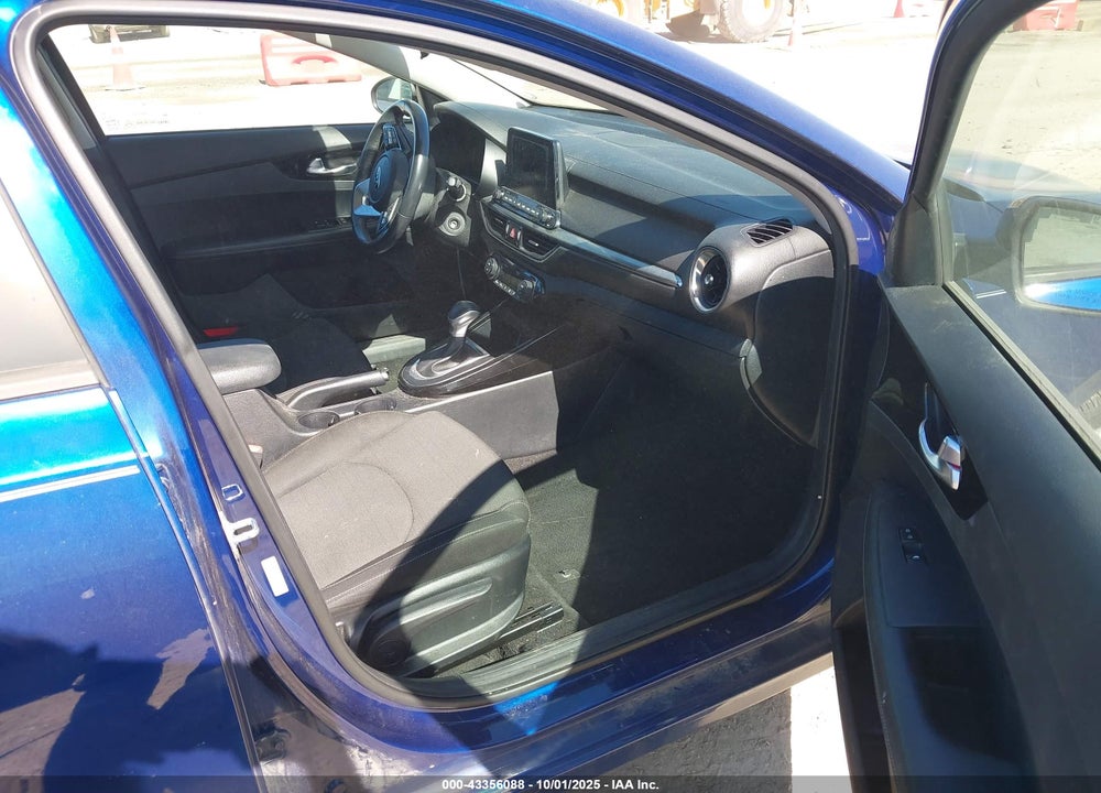 2019 KIA FORTE S VIN: 3KPF34AD2KE132603