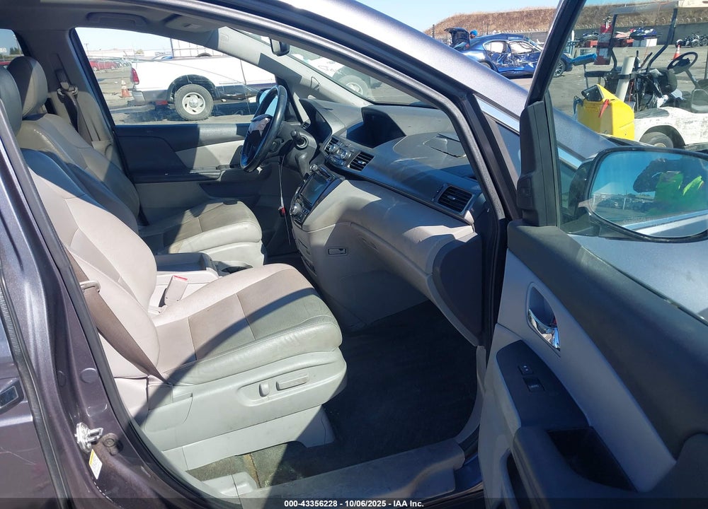 2016 HONDA ODYSSEY VIN: 5FNRL5H94GB036025