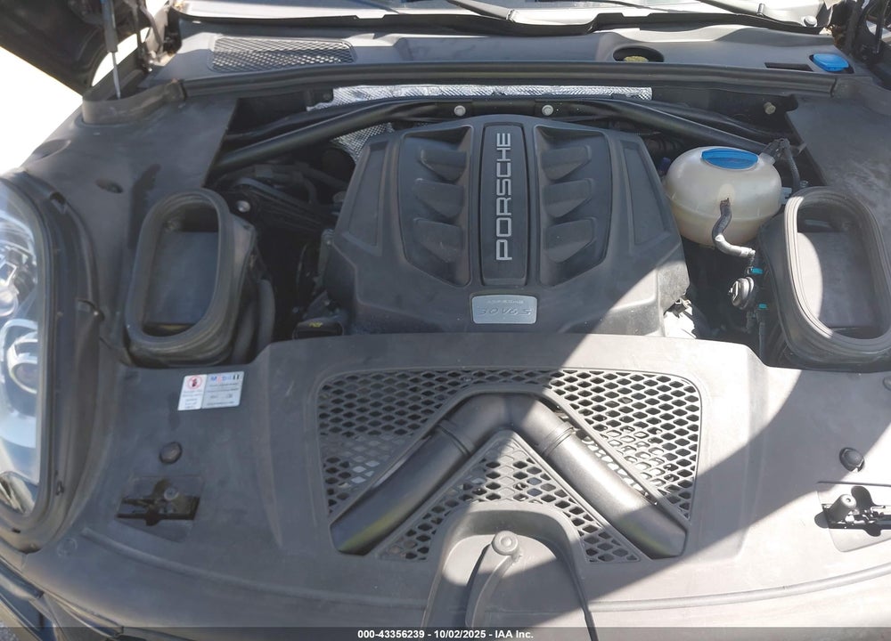 2015 PORSCHE MACAN VIN: WP1AB2A58FLB54370