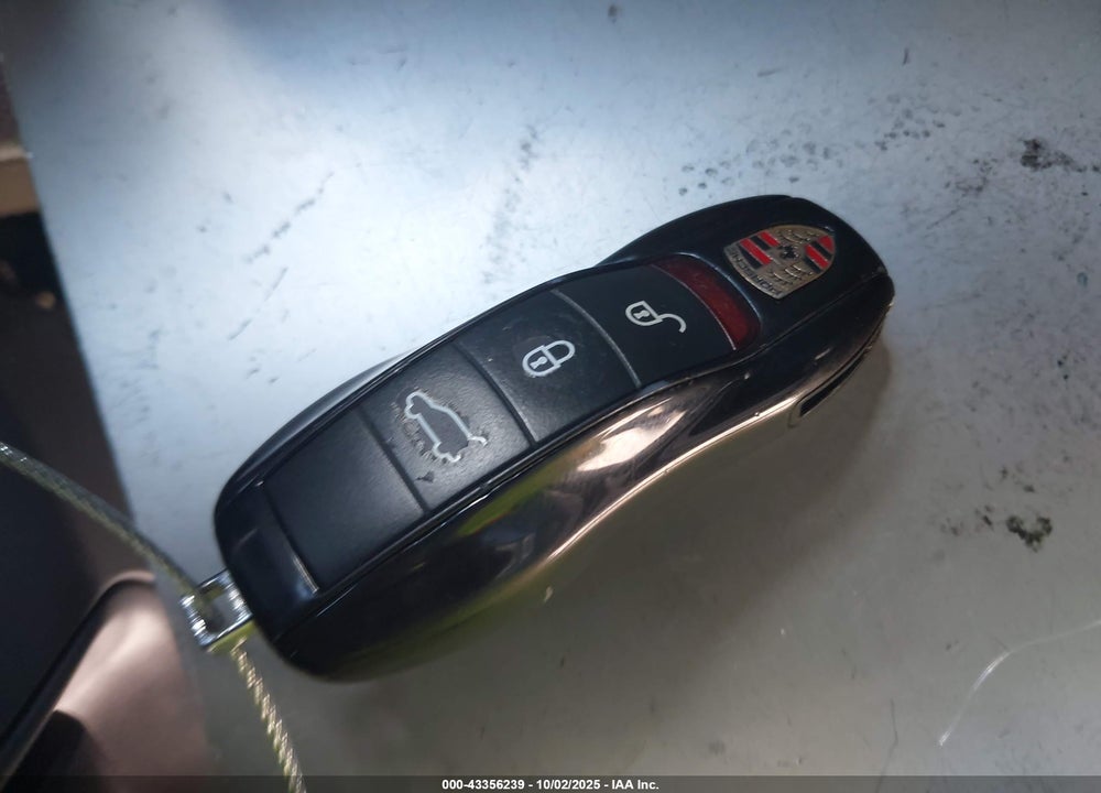 2015 PORSCHE MACAN VIN: WP1AB2A58FLB54370