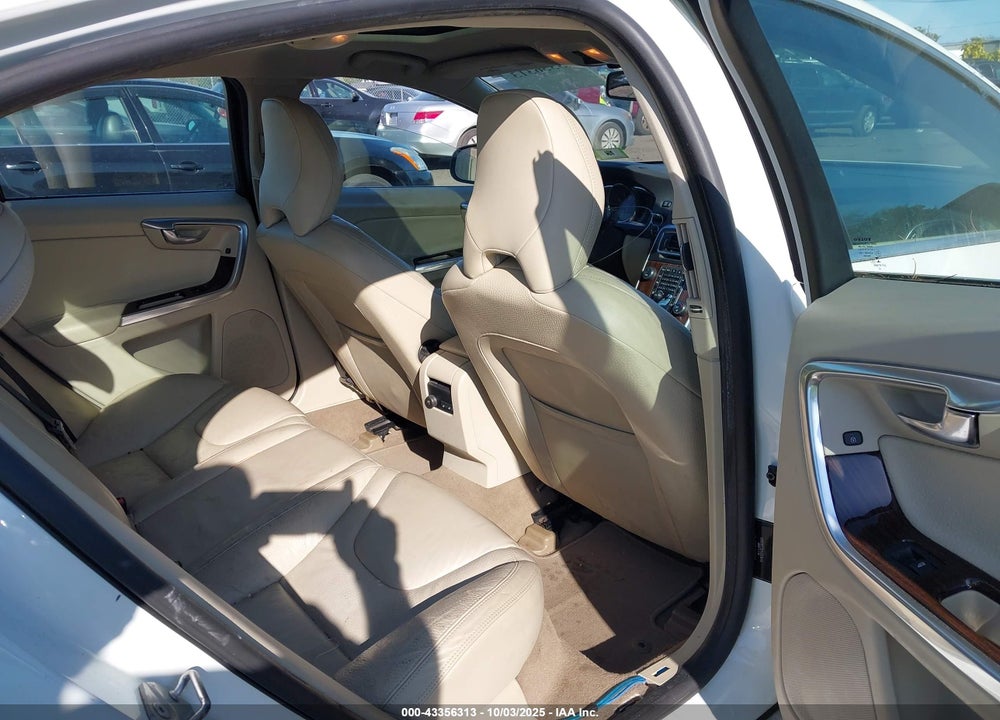 2014 VOLVO S60 VIN: YV1612FH7E2283681
