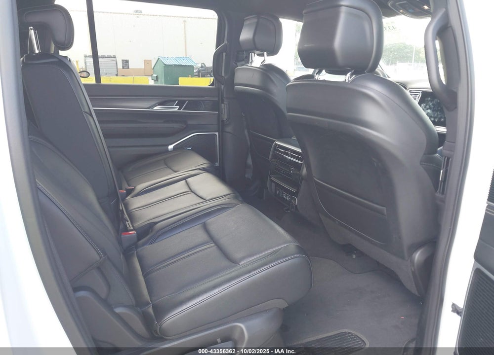 2024 JEEP WAGONEER L VIN: 1C4SJRBP0RS146095