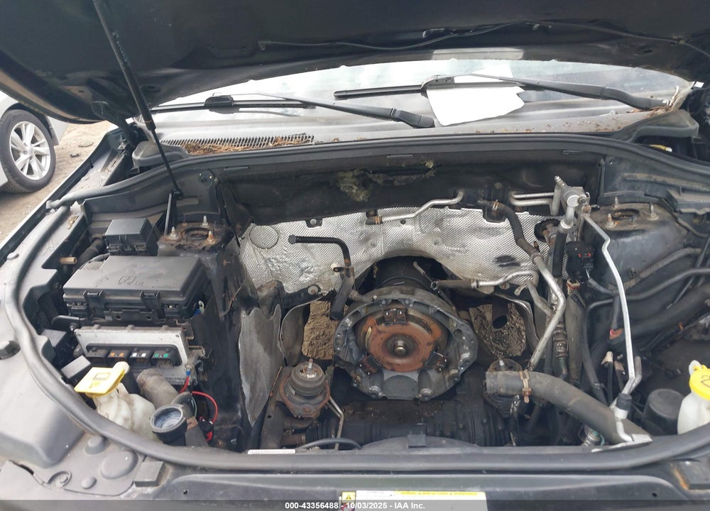 2011 JEEP GRAND CHEROKEE VIN: 1J4RR4GG0BC574200
