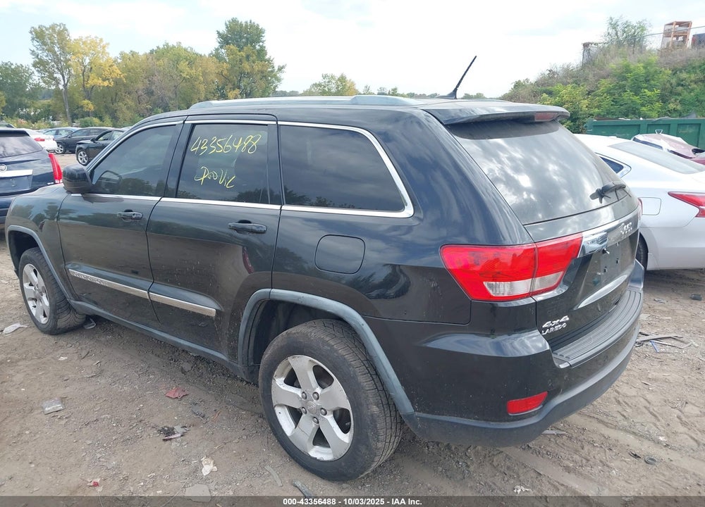 2011 JEEP GRAND CHEROKEE VIN: 1J4RR4GG0BC574200