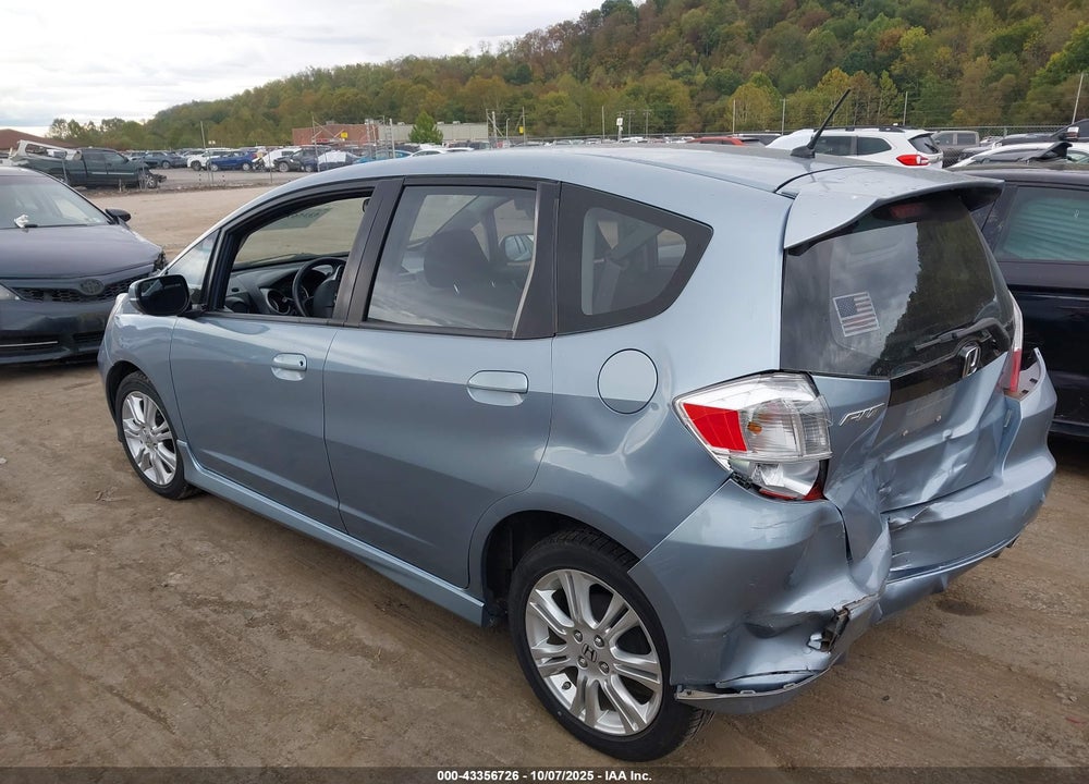2011 HONDA FIT SPORT VIN: JHMGE8H54BC019309