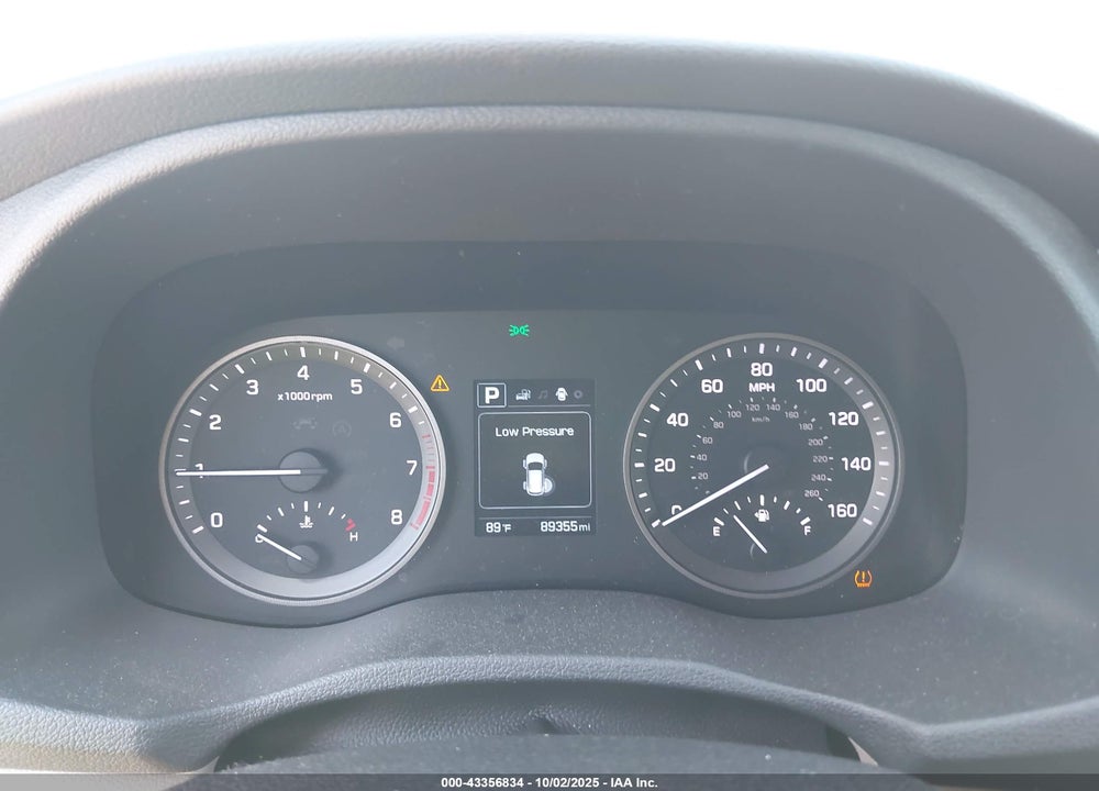 2016 HYUNDAI TUCSON VIN: KM8J33A28GU140132