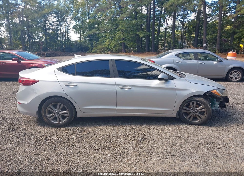 2018 HYUNDAI ELANTRA VIN: KMHD84LF7JU591659