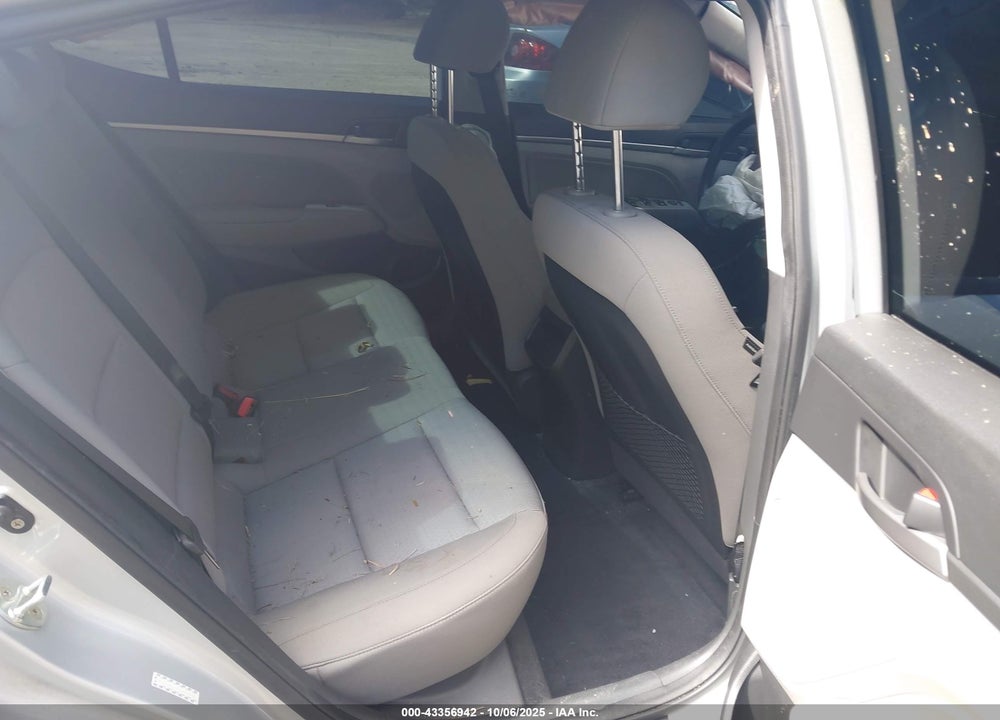2018 HYUNDAI ELANTRA VIN: KMHD84LF7JU591659
