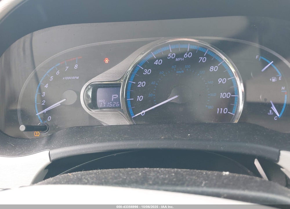2013 TOYOTA SIENNA XLE V6 8 PASSENGER VIN: 5TDYK3DC5DS319643