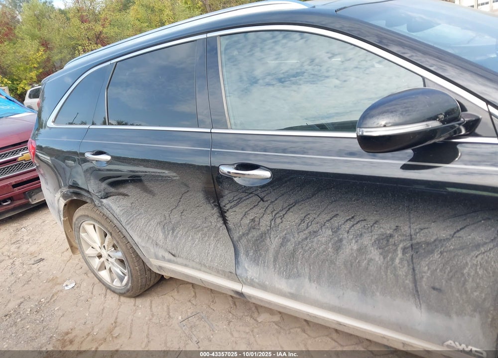 2016 KIA SORENTO VIN: 5XYPKDA53GG088119
