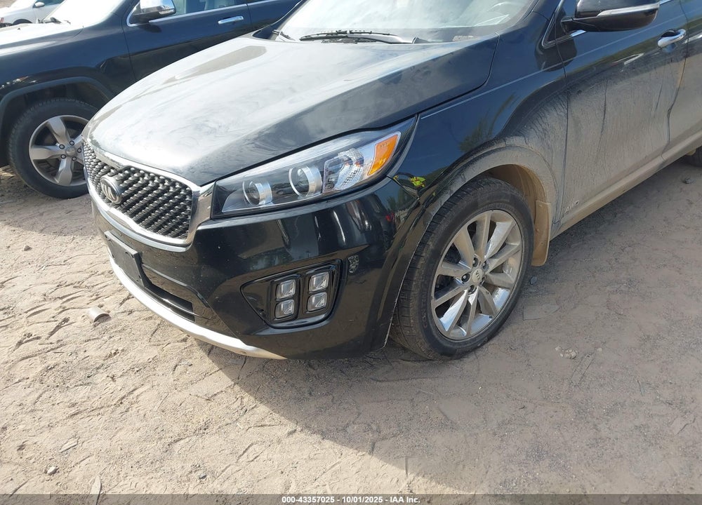 2016 KIA SORENTO VIN: 5XYPKDA53GG088119