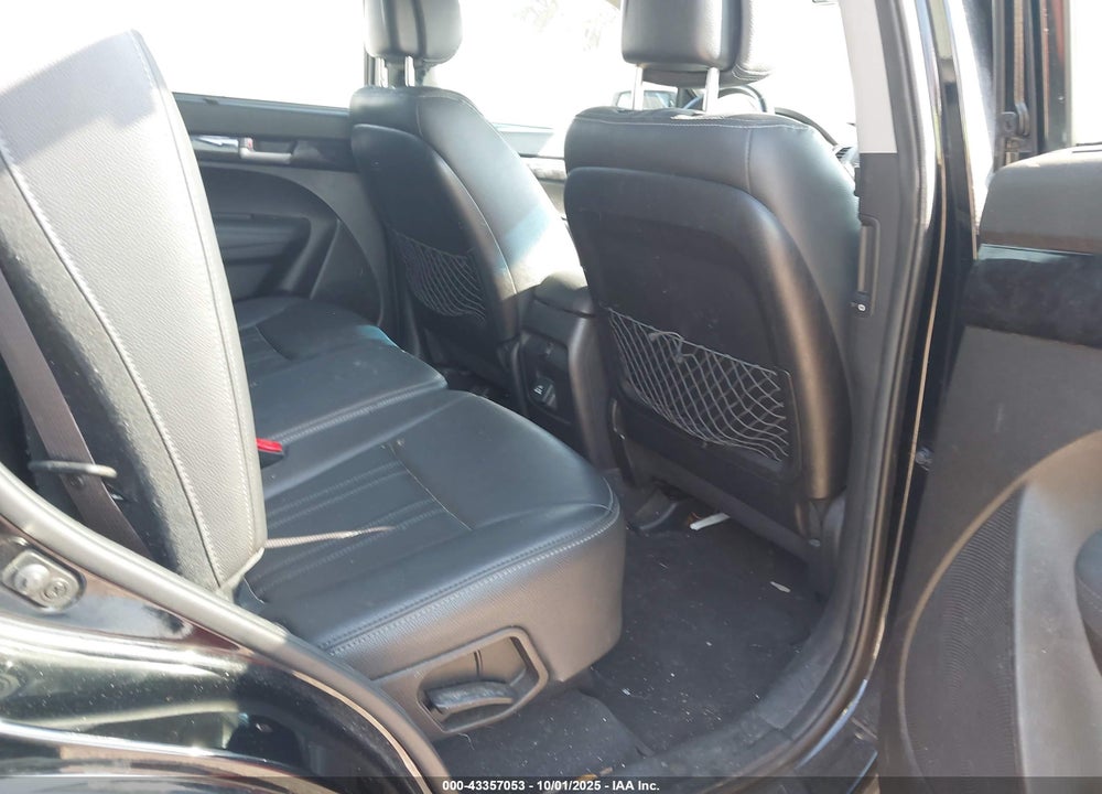 2015 KIA SORENTO EX V6 VIN: 5XYKUDA71FG583844