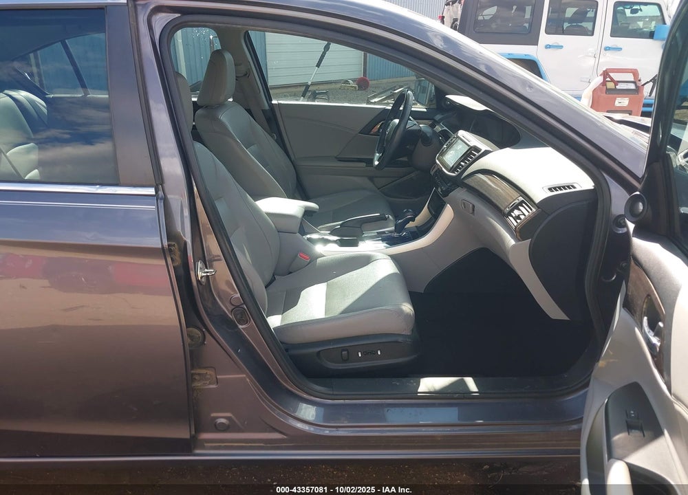 2016 HONDA ACCORD EX-L VIN: 1HGCR2F92GA132574