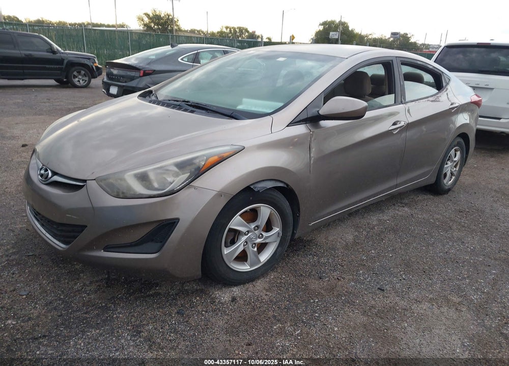 2014 HYUNDAI ELANTRA VIN: 5NPDH4AE7EH530939