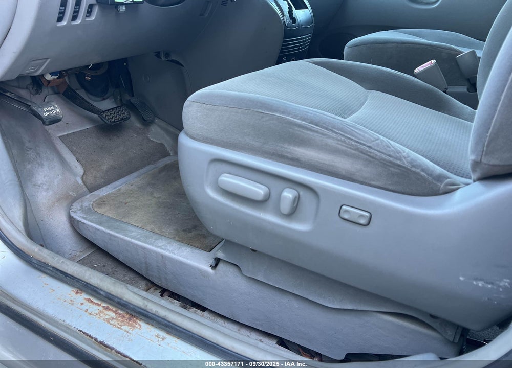 2005 TOYOTA SIENNA LE VIN: 5TDZA23C85S291874