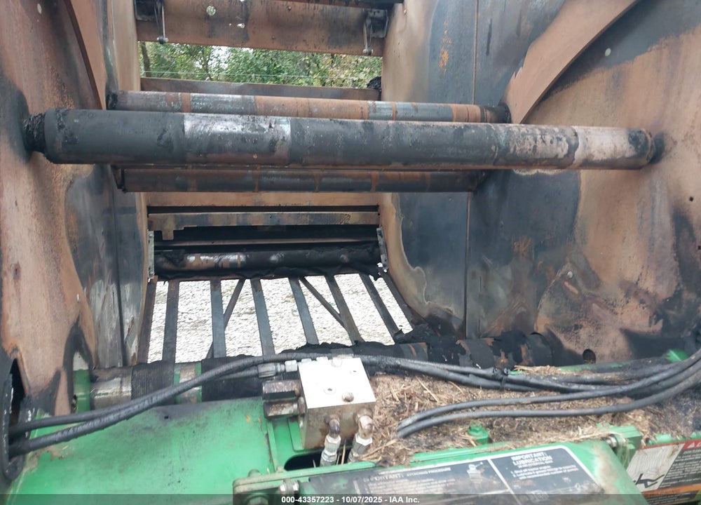 2021 JOHN DEERE 450 M BAILER VIN: 1E0450MDJMM470873