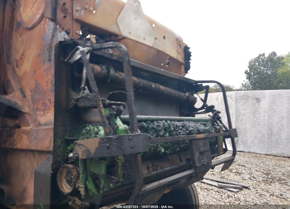 2021 JOHN DEERE 450 M BAILER VIN: 1E0450MDJMM470873