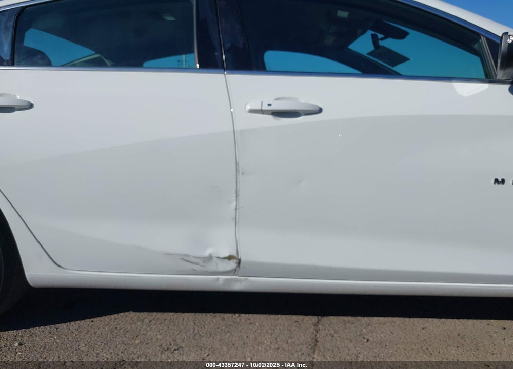 2017 CHEVROLET MALIBU 1LT VIN: 1G1ZE5ST2HF113592