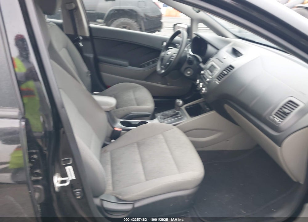 2015 KIA FORTE VIN: KNAFK4A60F5339347