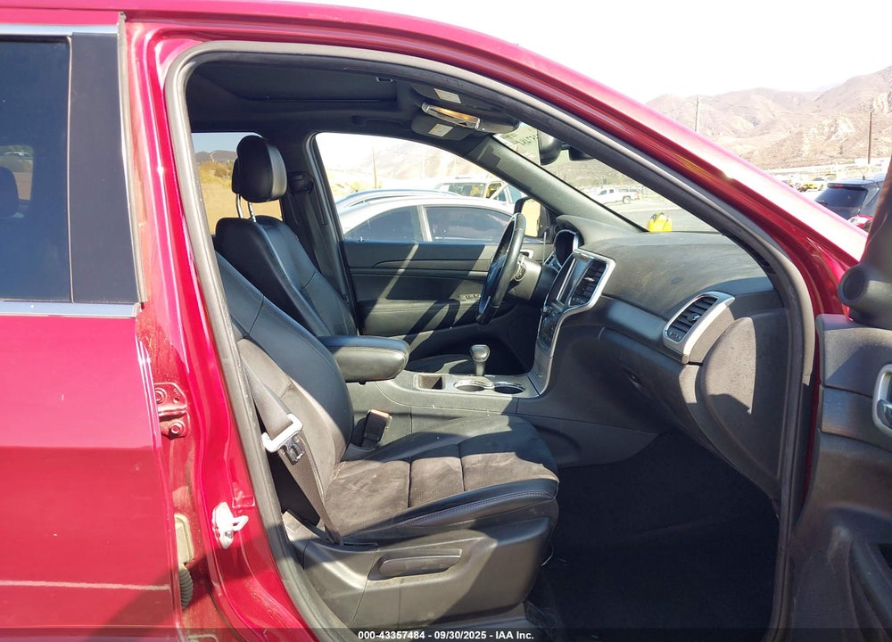 2015 JEEP GRAND CHEROKEE ALTITUDE VIN: 1C4RJEAG5FC218889