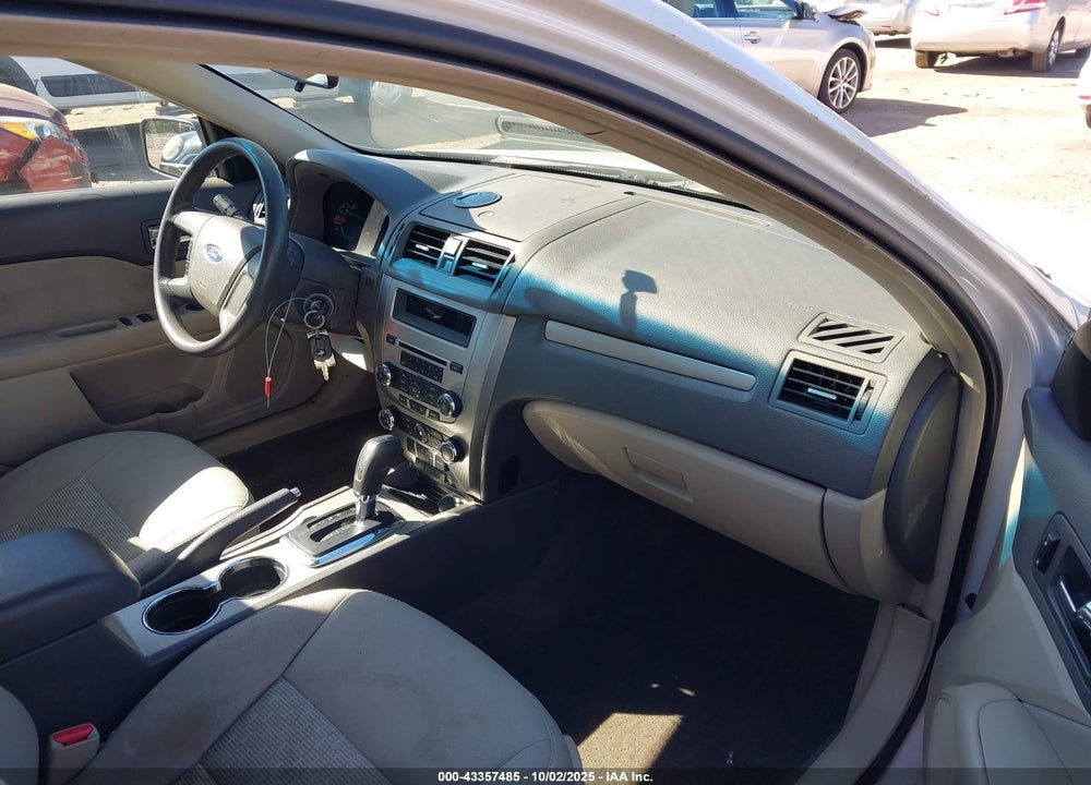 2010 FORD FUSION VIN: 3FAHP0GA5AR236941