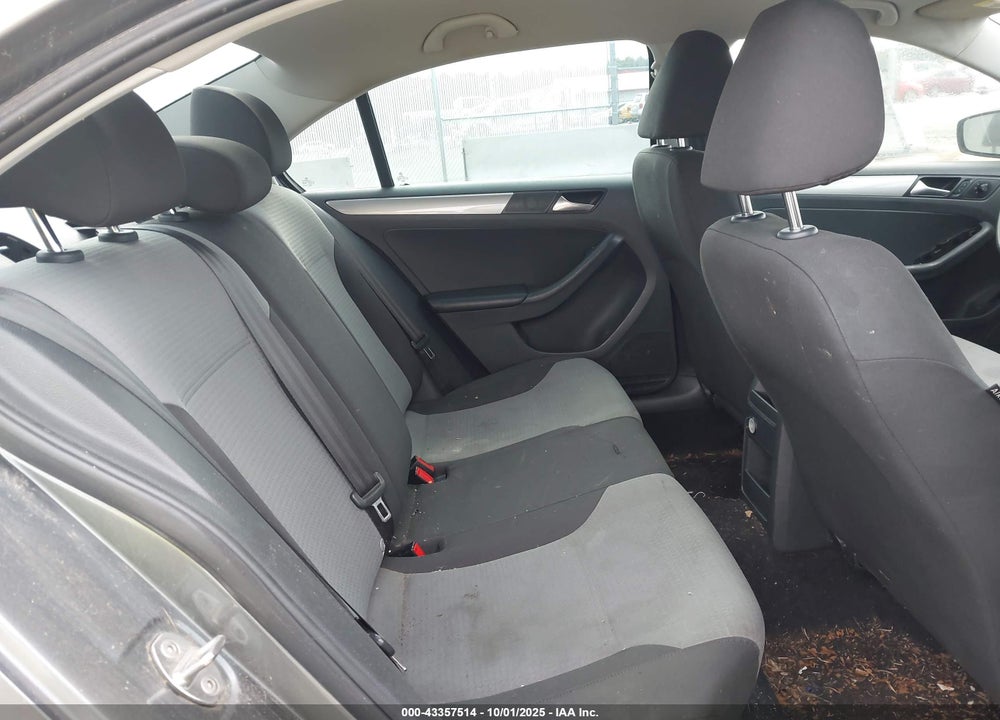 2017 VOLKSWAGEN JETTA VIN: 3VW2B7AJ9HM407629