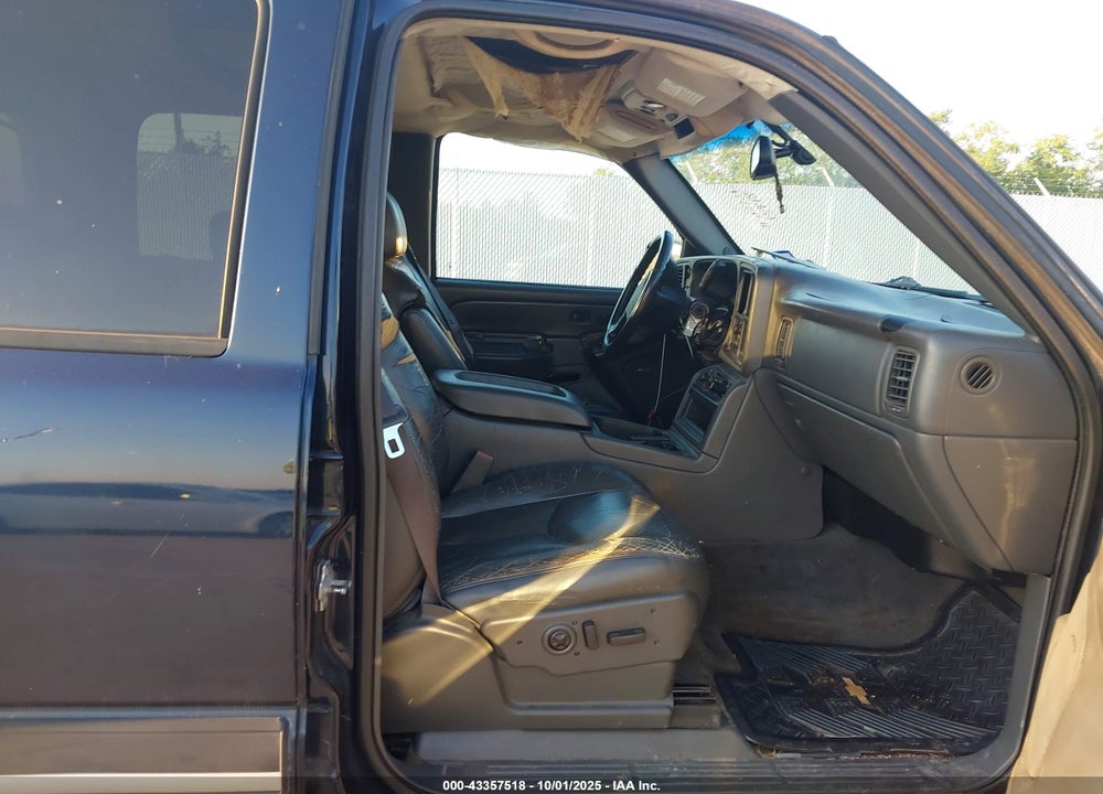2004 CHEVROLET AVALANCHE 1500 VIN: 3GNEC12T74G338997