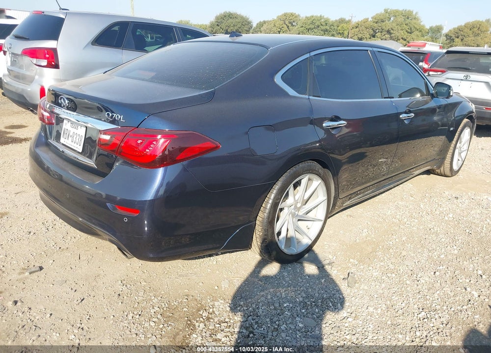 2018 INFINITI Q70L 3.7 LUXE VIN: JN1BY1PP1JM330690