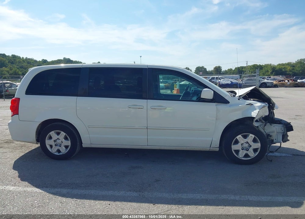 2013 DODGE GRAND CARAVAN VIN: 2C4RDGCG6DR520244