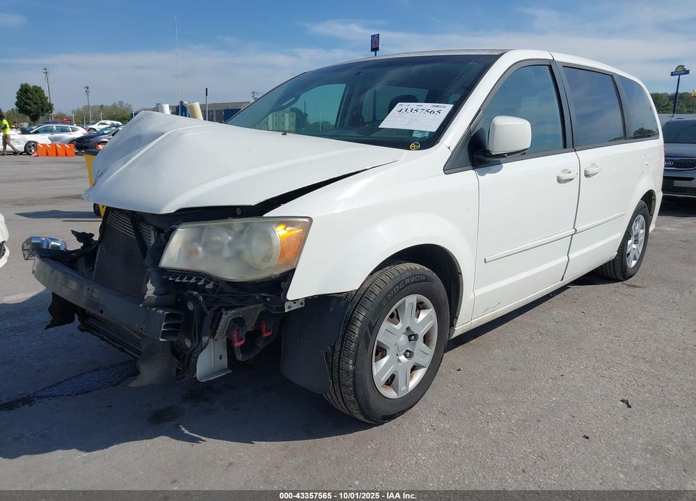 2013 DODGE GRAND CARAVAN VIN: 2C4RDGCG6DR520244