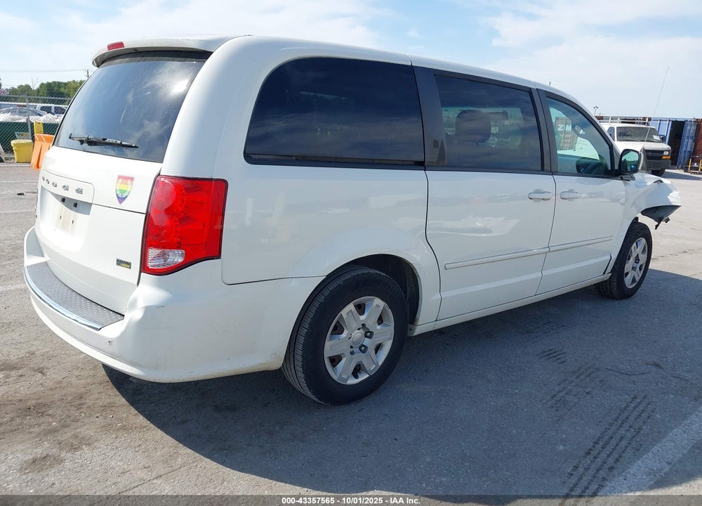 2013 DODGE GRAND CARAVAN VIN: 2C4RDGCG6DR520244