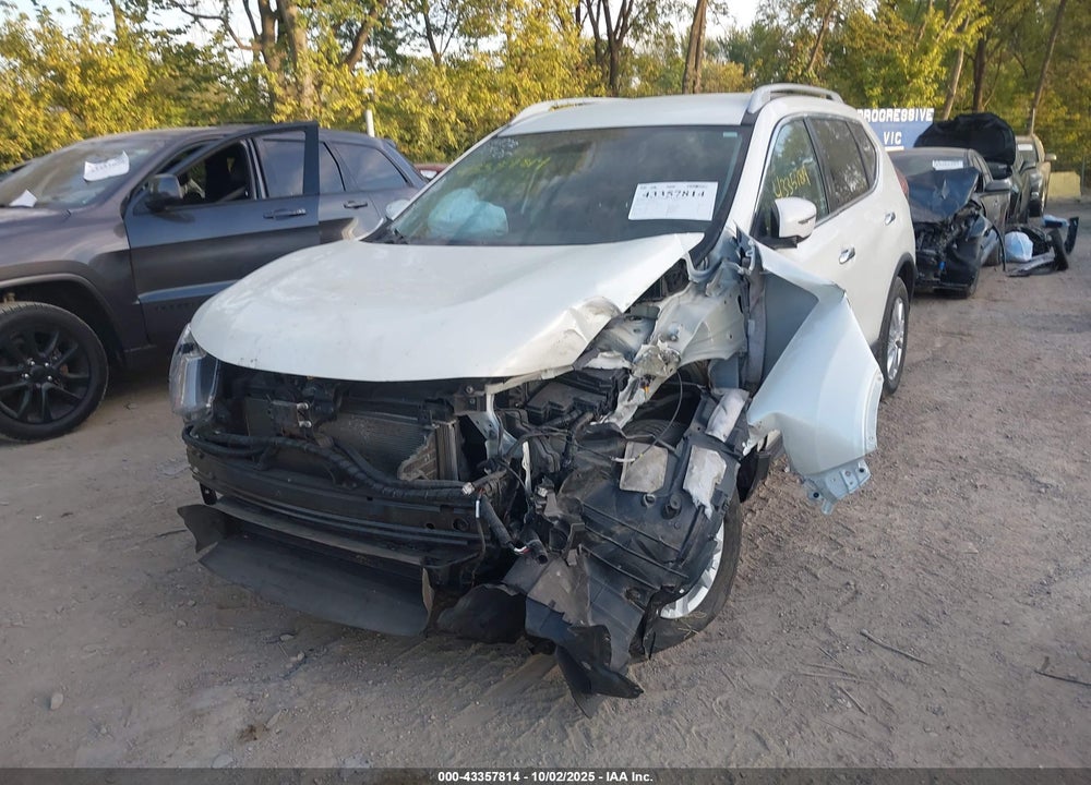 2018 NISSAN ROGUE VIN: 5N1AT2MV8JC818729