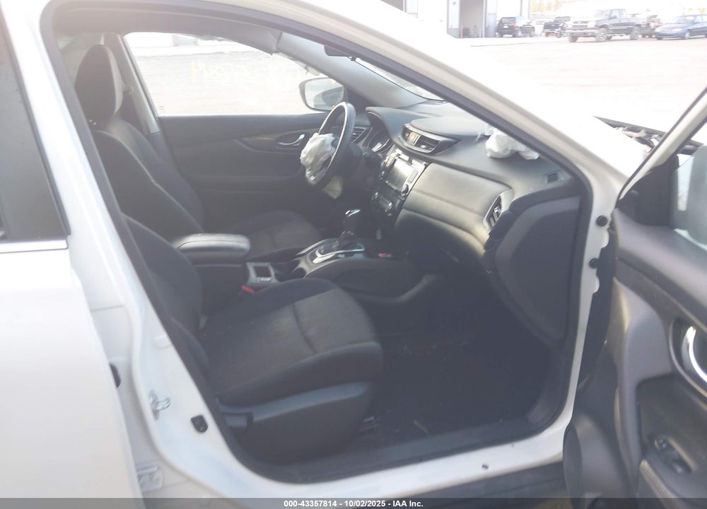 2018 NISSAN ROGUE VIN: 5N1AT2MV8JC818729
