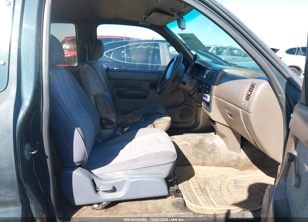 1996 TOYOTA TACOMA XTRACAB VIN: 4TAVL52N4TZ146075