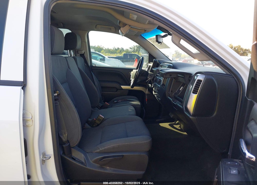 2018 CHEVROLET SILVERADO 1500 VIN: 1GCRCREC1JZ131313