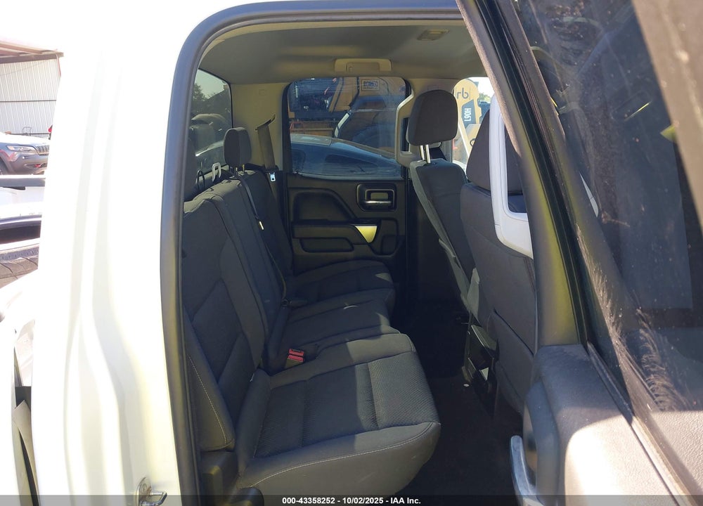 2018 CHEVROLET SILVERADO 1500 VIN: 1GCRCREC1JZ131313