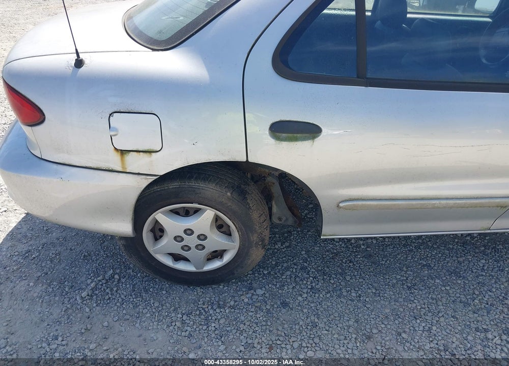 2002 CHEVROLET CAVALIER VIN: 1G1JC524827344879