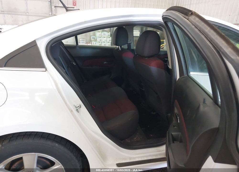 2014 CHEVROLET CRUZE VIN: 1G1PC5SB0E7247270