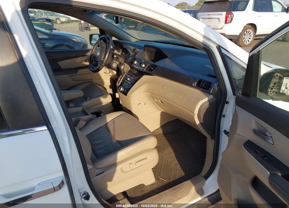 2011 HONDA ODYSSEY EX-L VIN: 5FNRL5H63BB002401