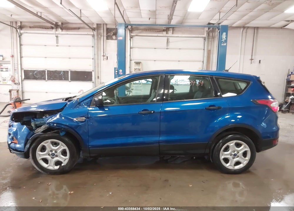2017 FORD ESCAPE S VIN: 1FMCU0F73HUA44399