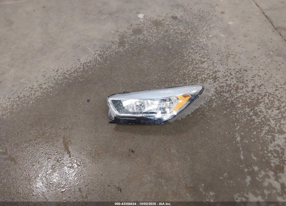2017 FORD ESCAPE S VIN: 1FMCU0F73HUA44399
