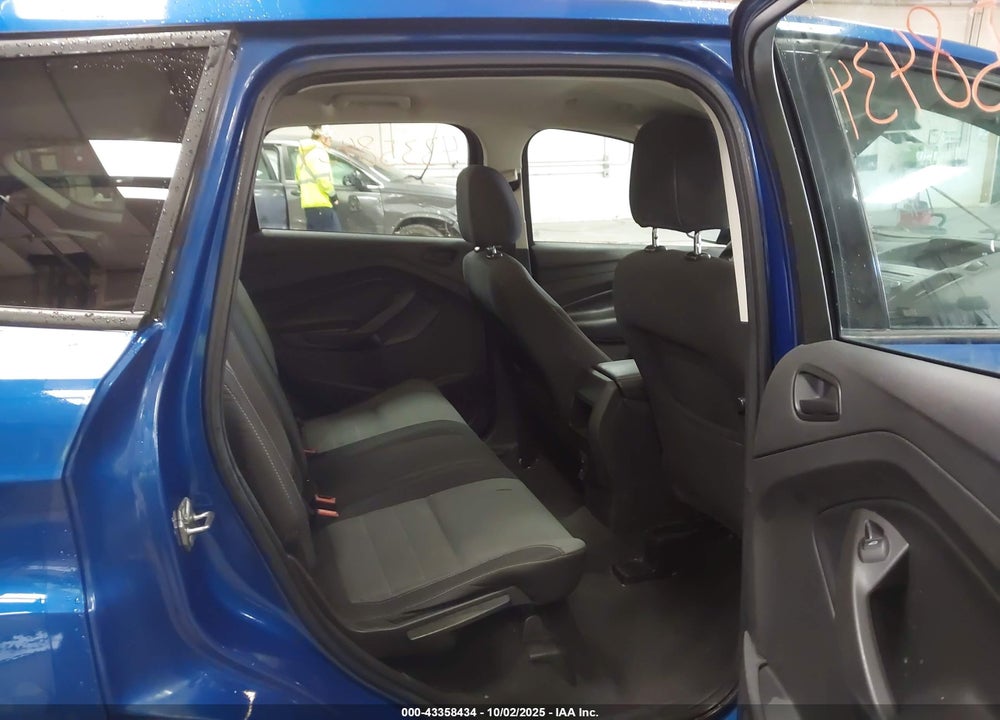 2017 FORD ESCAPE S VIN: 1FMCU0F73HUA44399