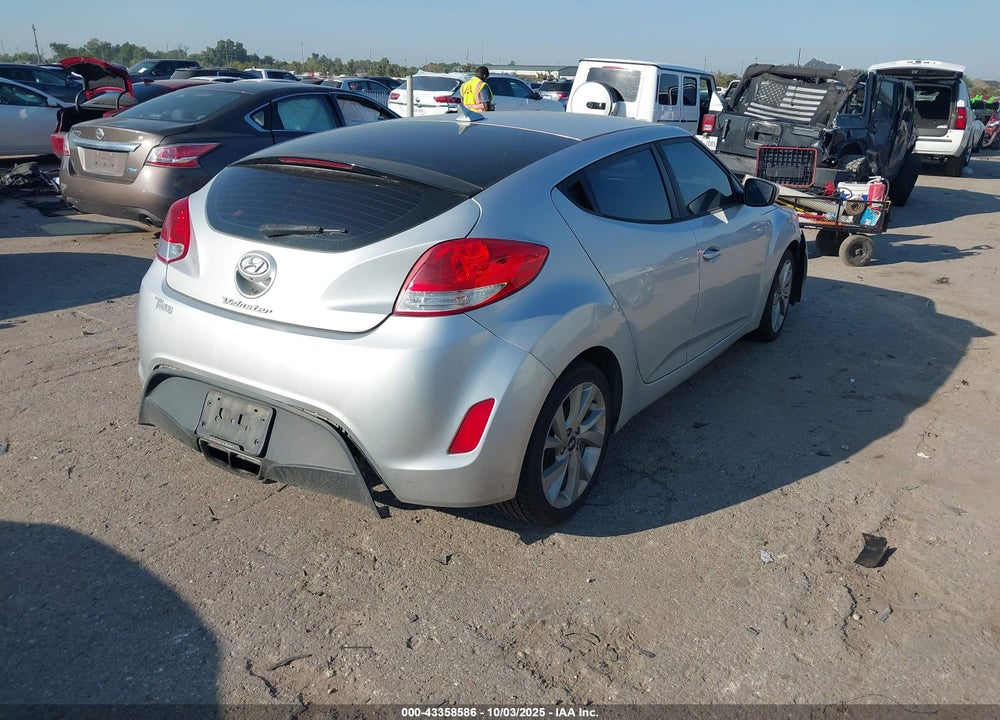 2017 HYUNDAI VELOSTER VIN: KMHTC6AD7HU305732
