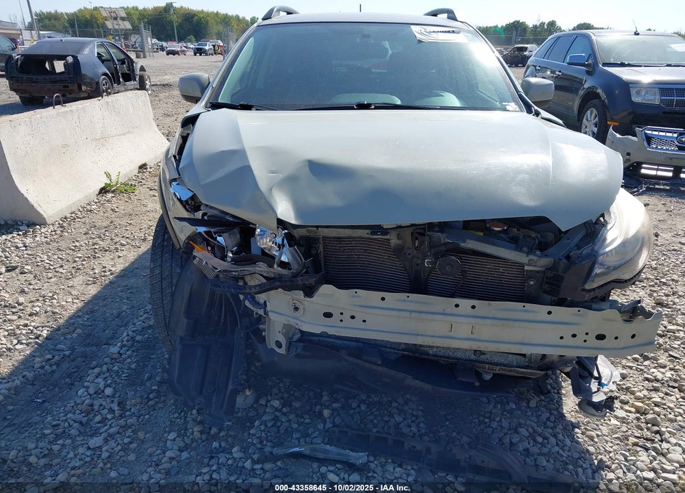 2014 SUBARU XV CROSSTREK VIN: JF2GPAWC0E8232898