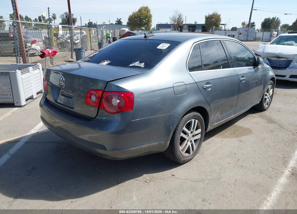 2005 VOLKSWAGEN JETTA 2.5 VIN: 3VWDG71K15M620735