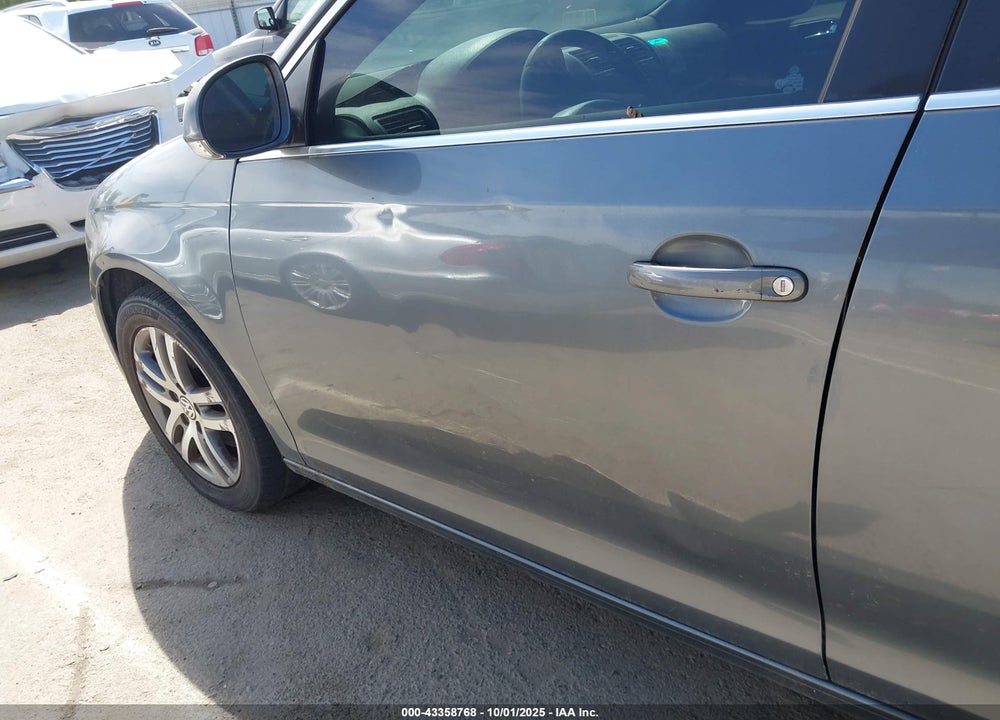 2005 VOLKSWAGEN JETTA 2.5 VIN: 3VWDG71K15M620735