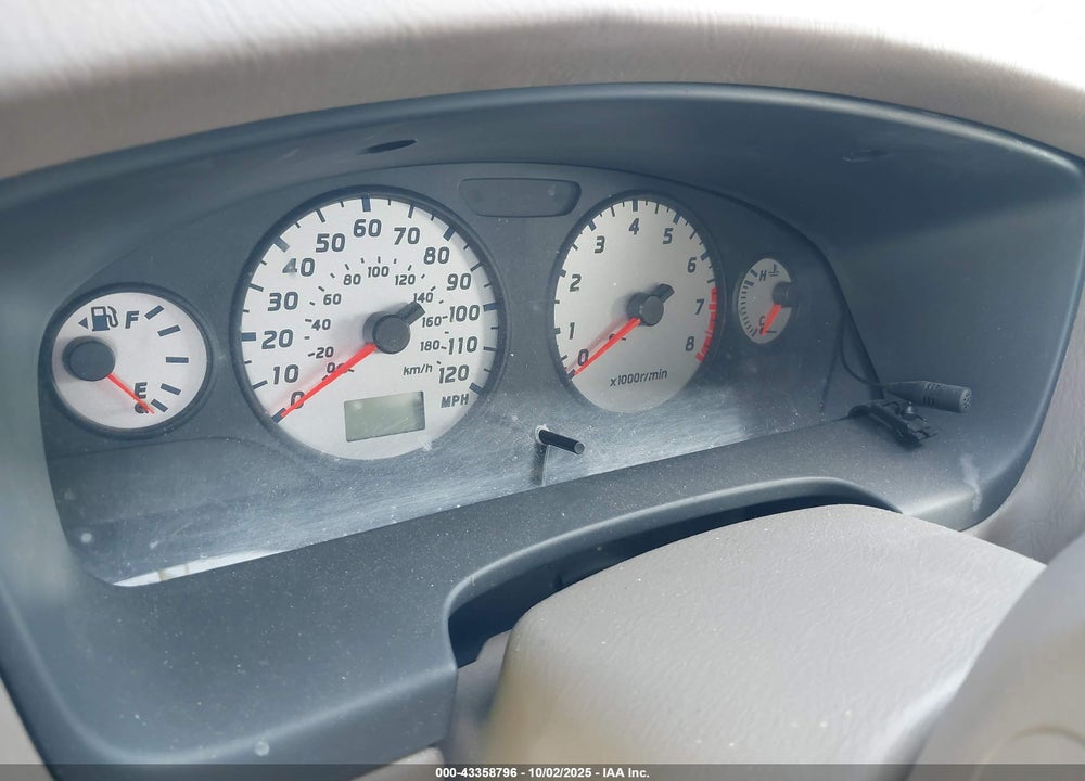 2002 NISSAN PATHFINDER SE VIN: JN8DR09Y42W727565