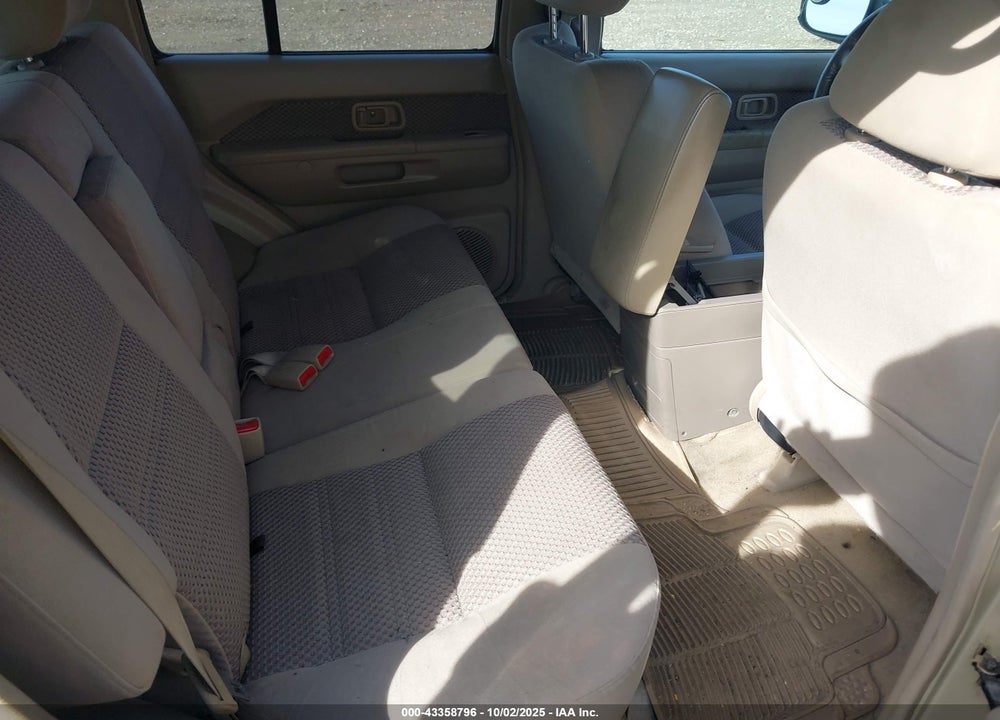 2002 NISSAN PATHFINDER SE VIN: JN8DR09Y42W727565